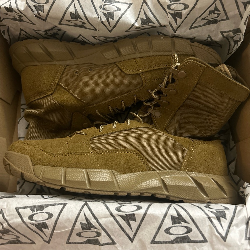 Oakley lt assault 2 combat boots